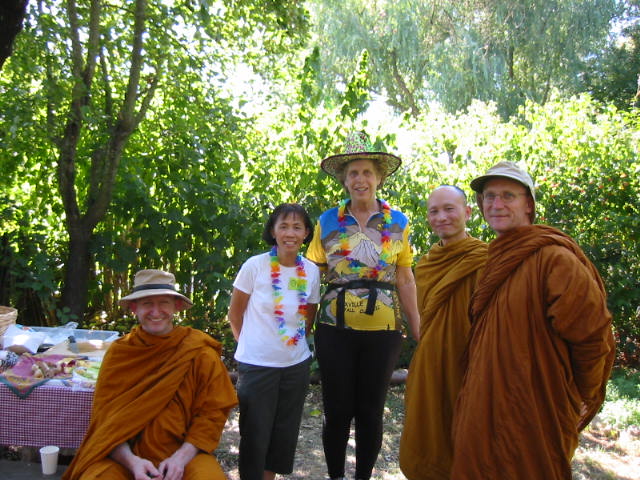 Don&Kathleen_with_monks.jpg